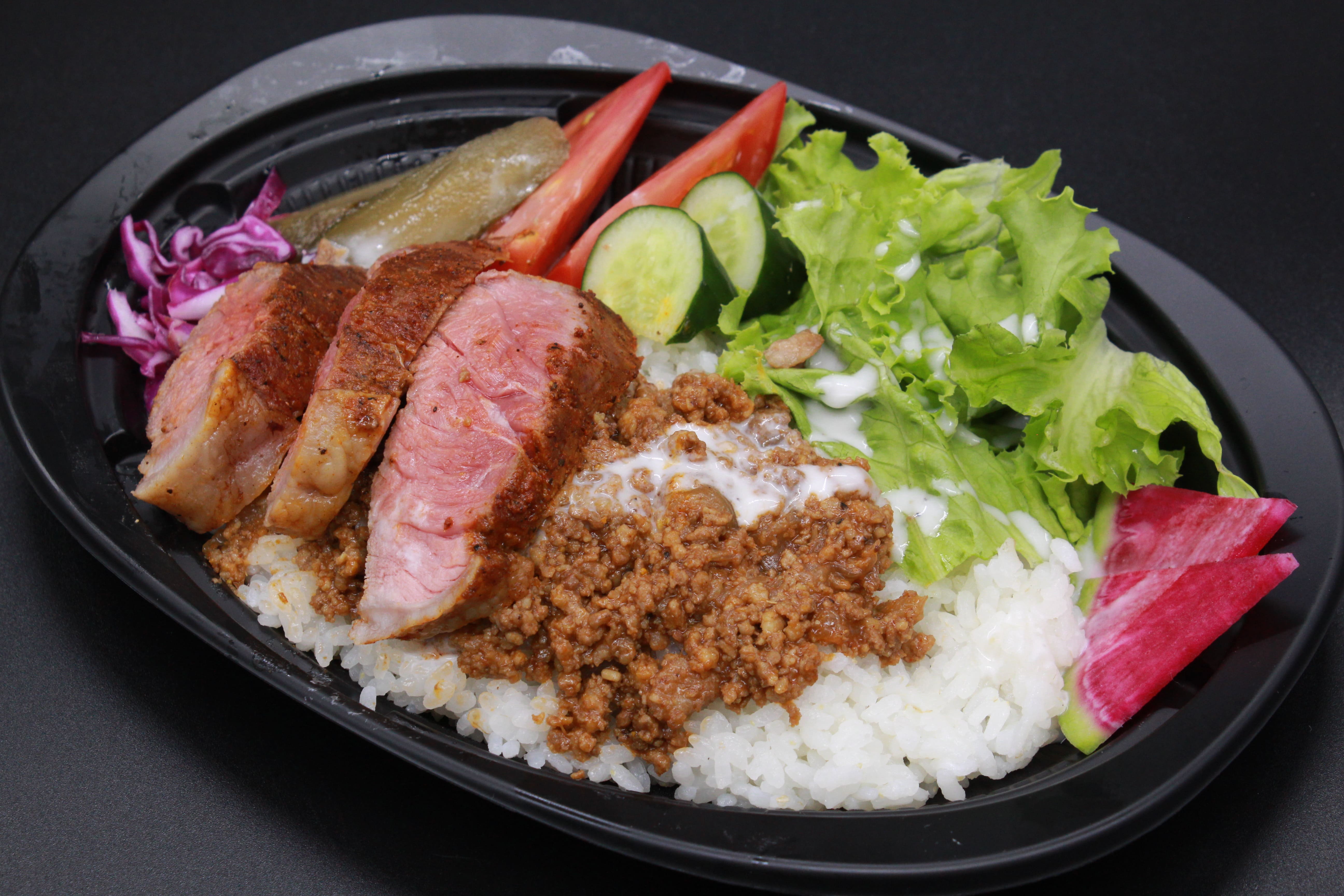 Kenny'sタコライス×スパイシービフテキ