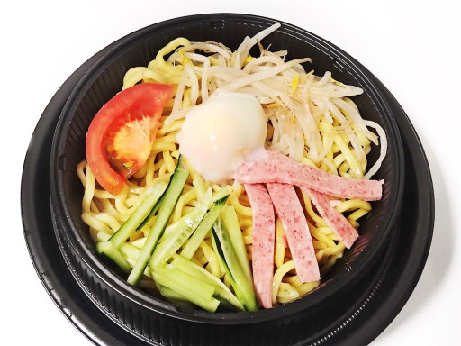 醤油ダレでさっぱり！冷やし中華