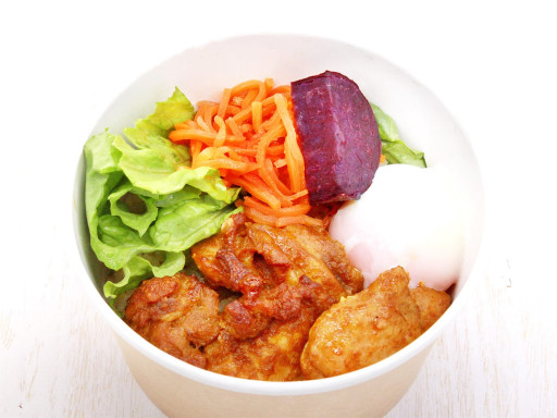 スパイシー！温玉タンドリーチキン丼
